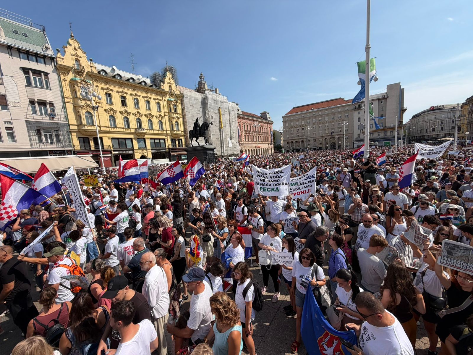 Veliki prosvjed hrvatskog naroda protiv otpadne mafije